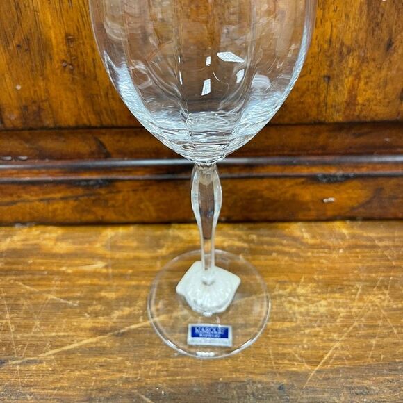 New Waterford Marquis Allegra Goblet. kk192 - Picture 2 of 3